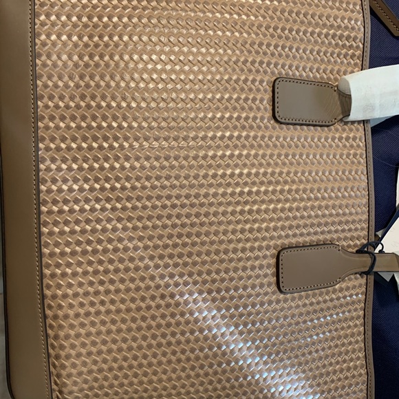 Dooney & Bourke Leather Tote NIB - Picture 2 of 8